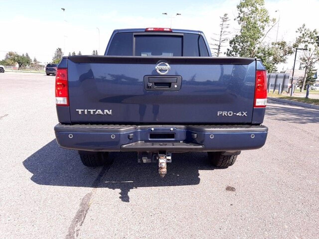 2015 Nissan Titan SL-2