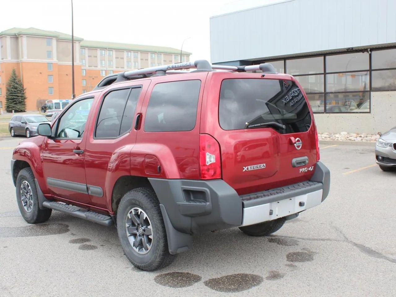 2015 Nissan Xterra S-2