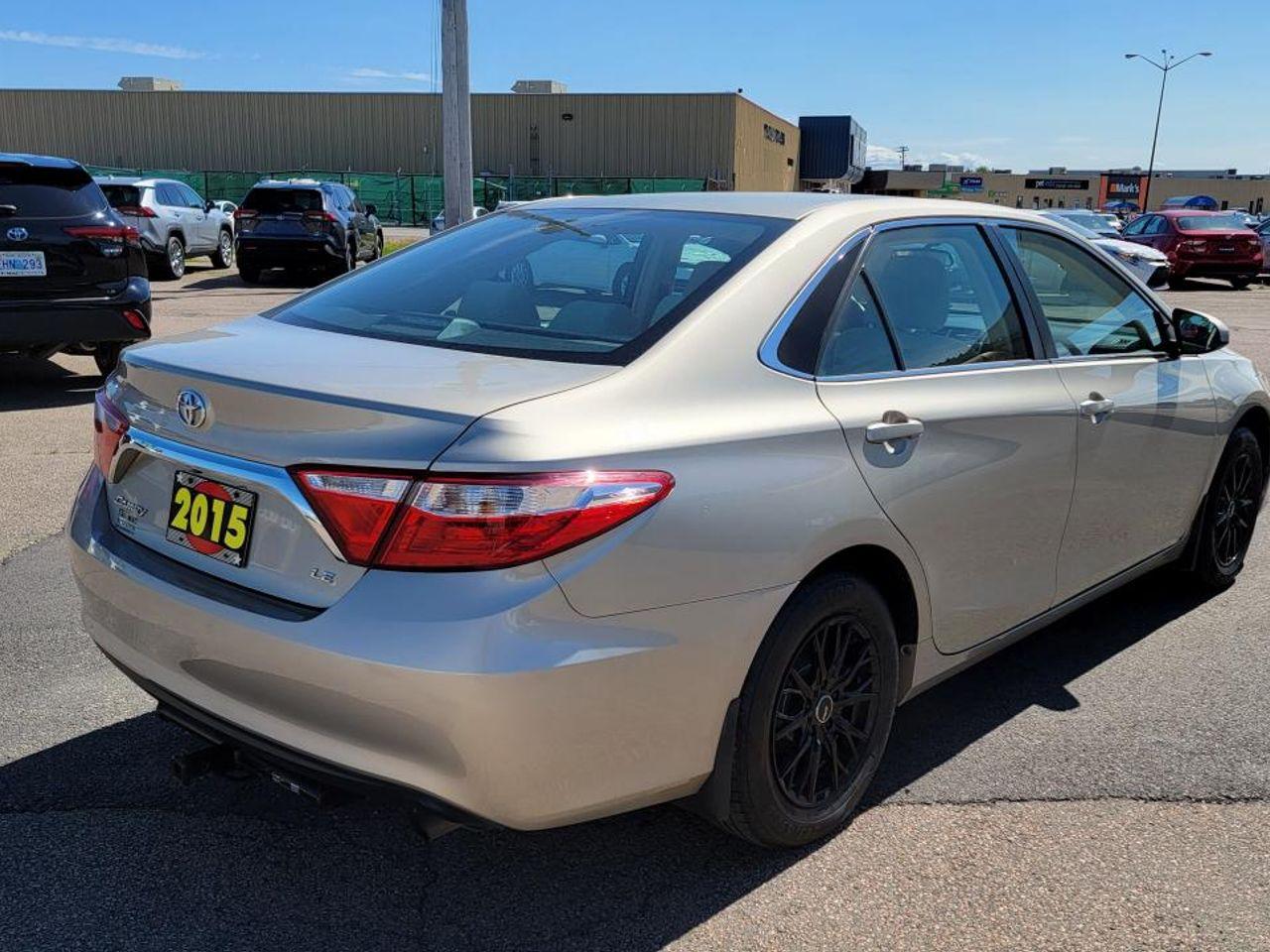 2015 Toyota Camry SE-4
