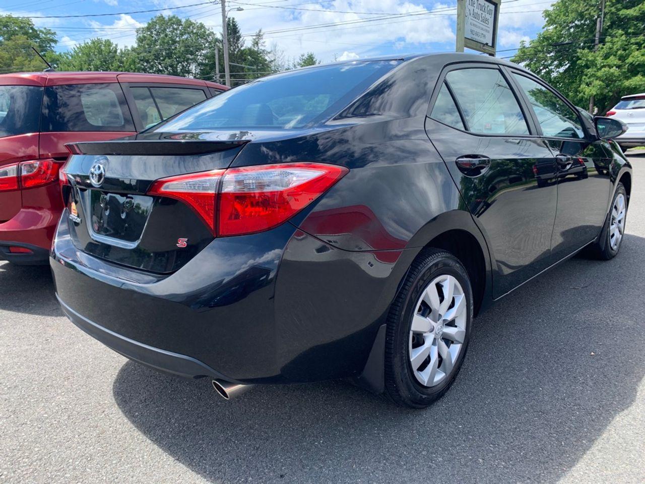 2015 Toyota Corolla Sport-4