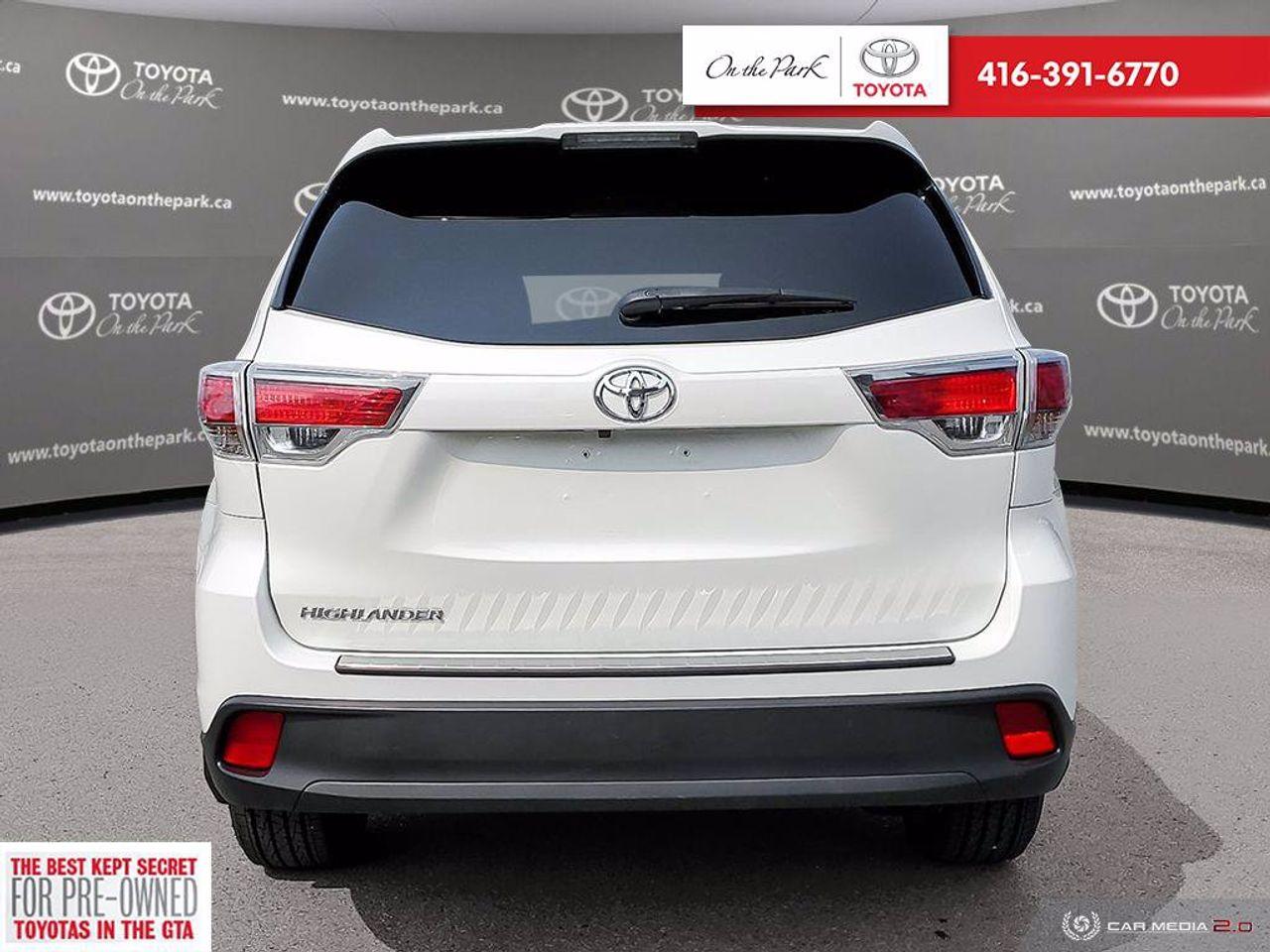 2015 Toyota Highlander LE-4