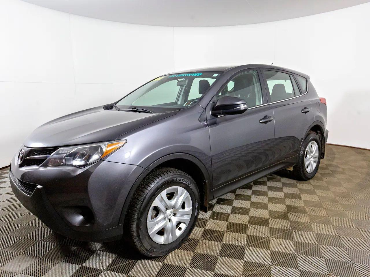 2015 Toyota RAV4 LE-4