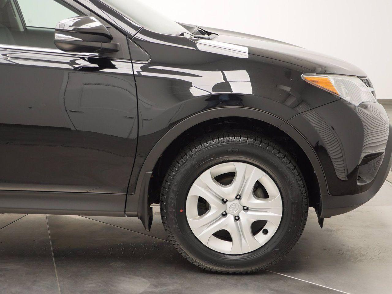 2015 Toyota RAV4 LE-2