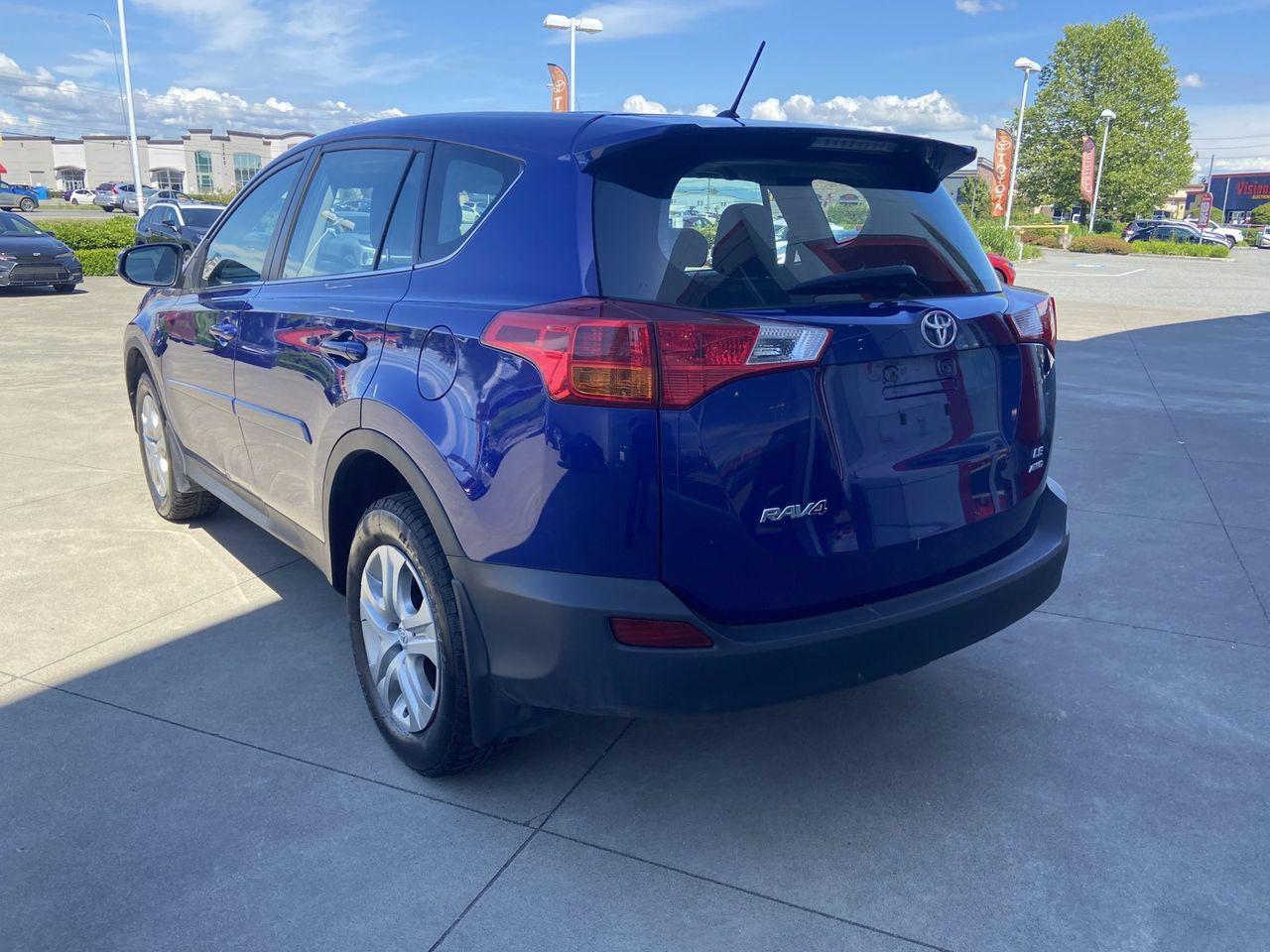 2015 Toyota RAV4 LE-4