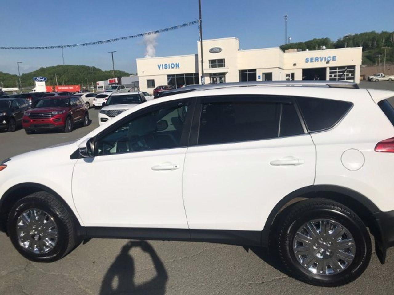 2015 Toyota RAV4 LE-4