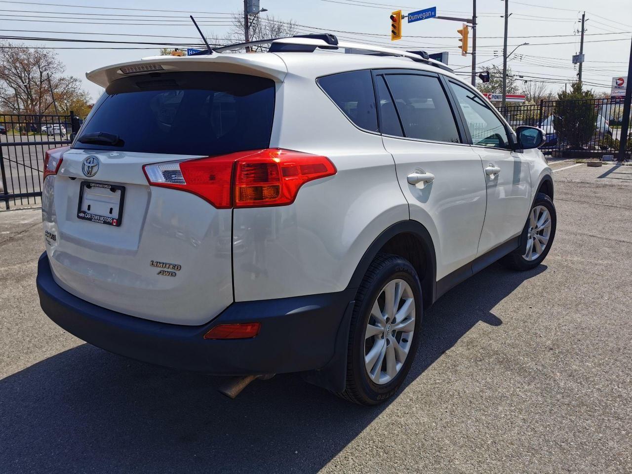 2015 Toyota RAV4 Limited-4