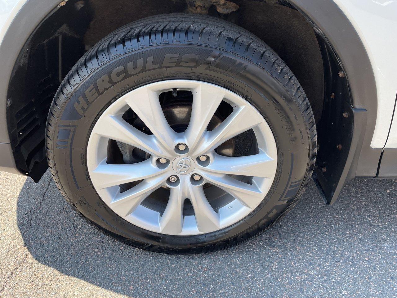 2015 Toyota RAV4 Limited-3