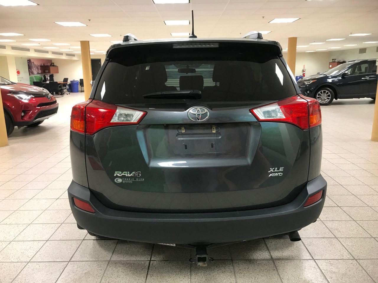 2015 Toyota RAV4 XLE-4
