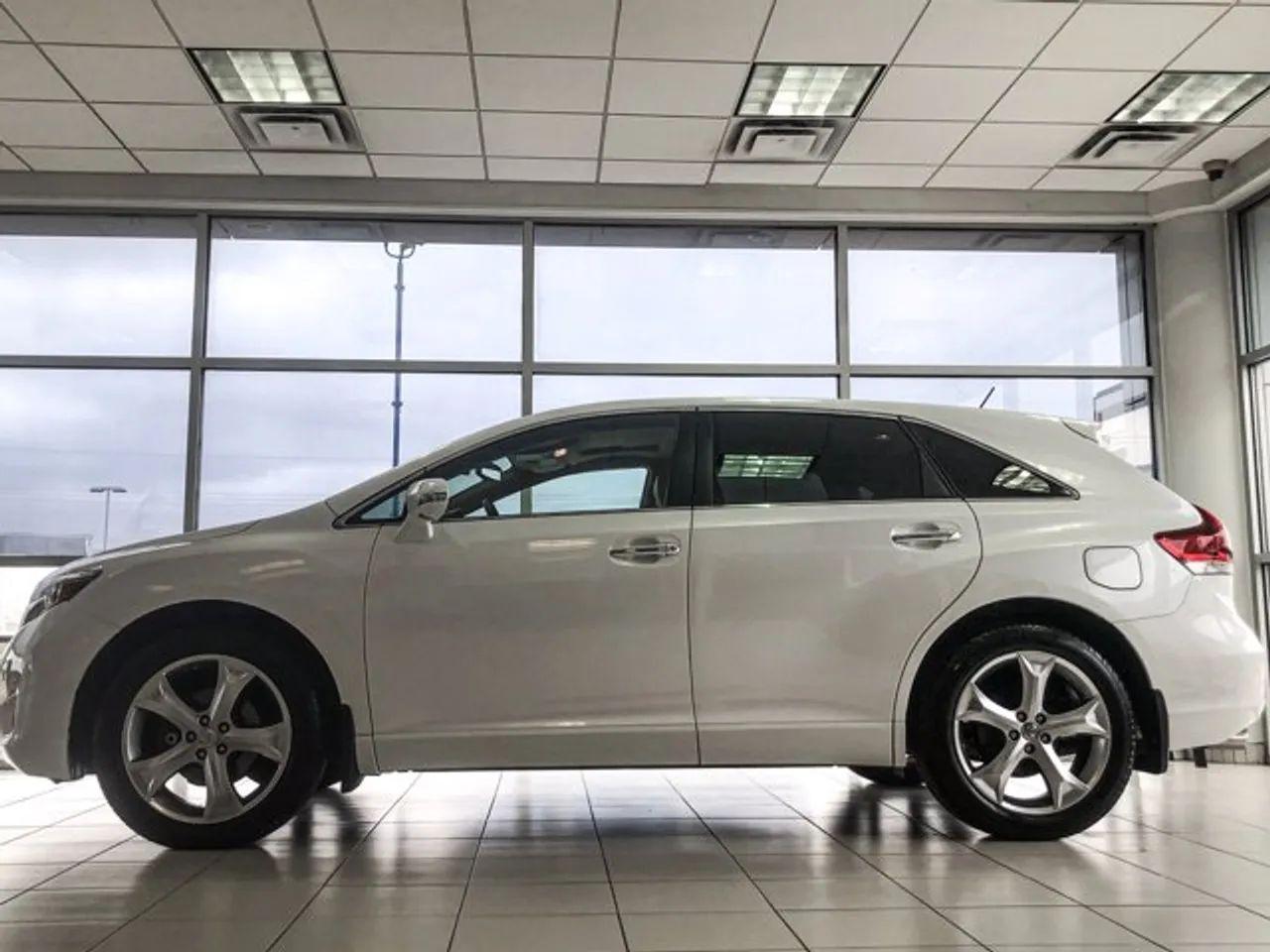 2015 Toyota Venza XLE Limited-4