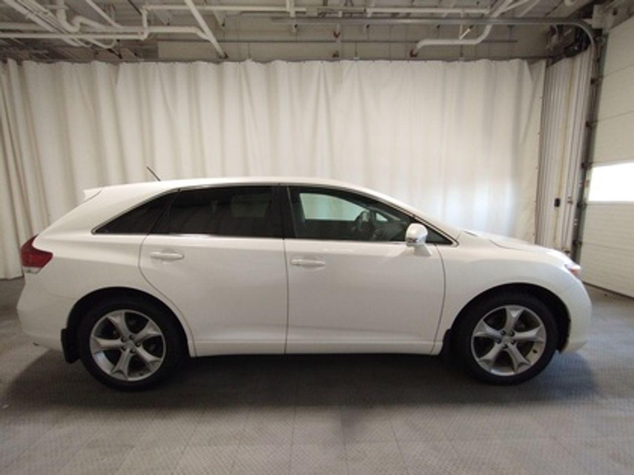 2015 Toyota Venza Base-3