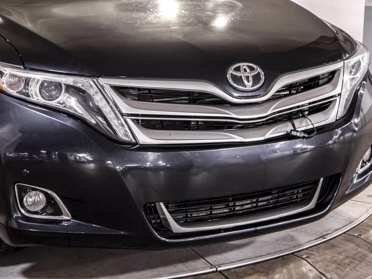 2015 Toyota Venza XLE-3