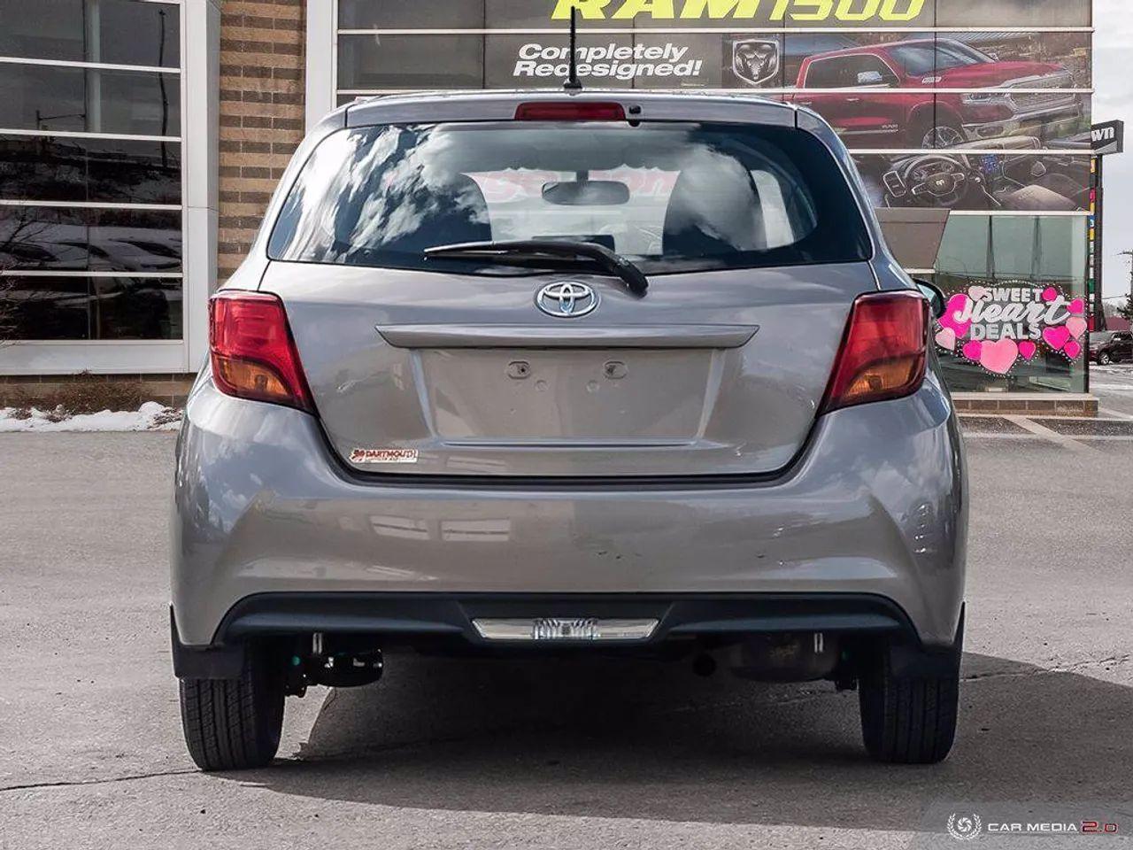 2015 Toyota Yaris LE-4