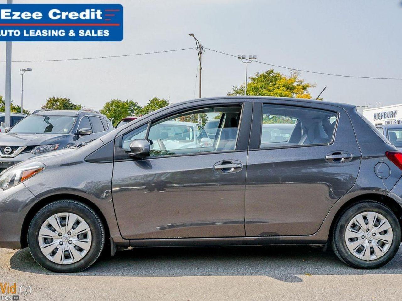 2015 Toyota Yaris LE-4