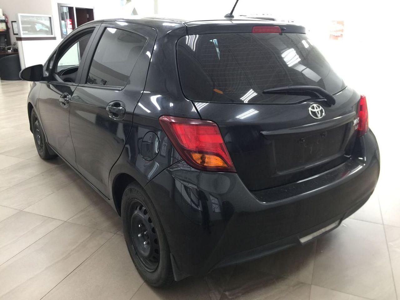 2015 Toyota Yaris SE-4