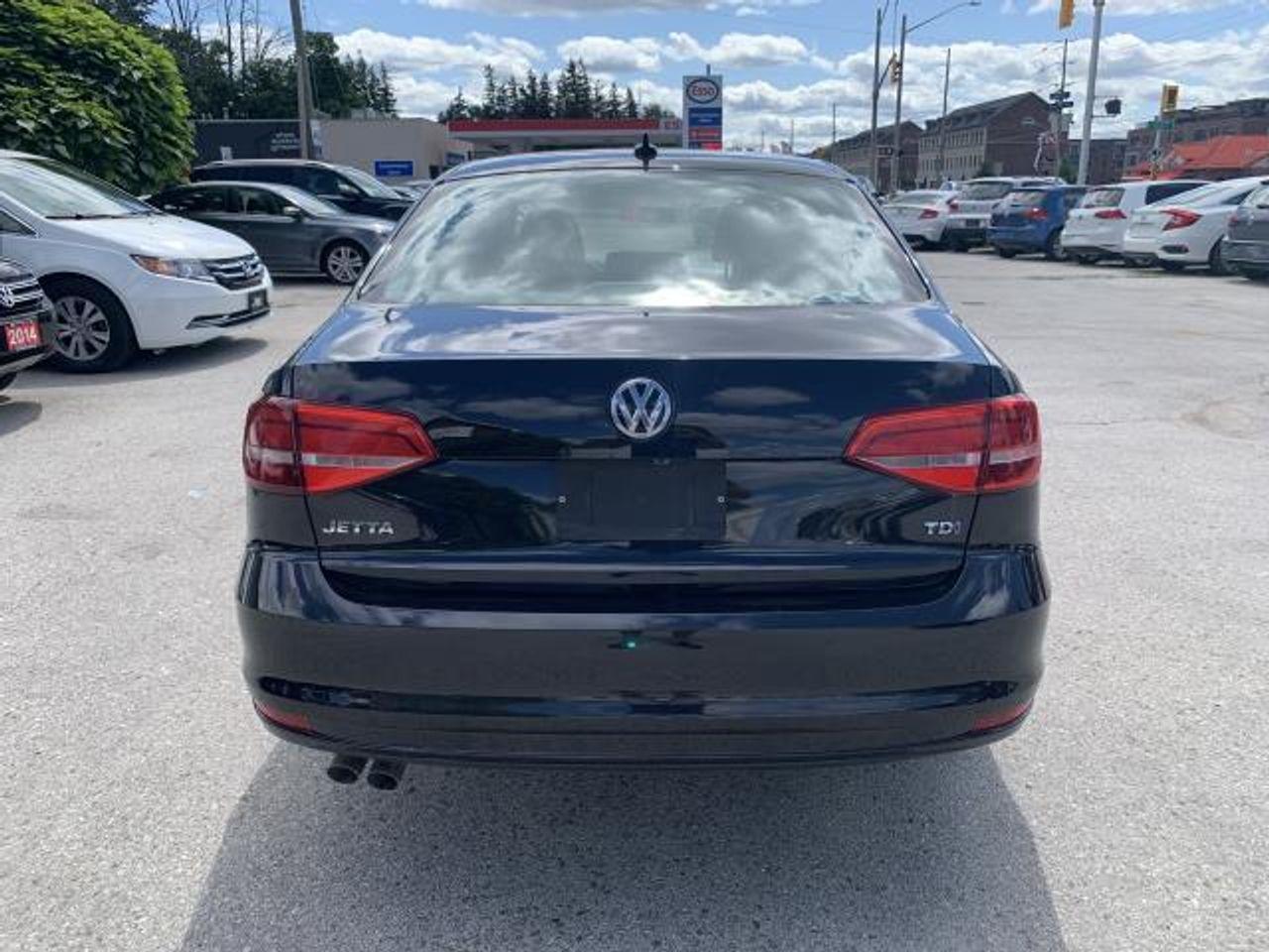 2015 Volkswagen Jetta -3
