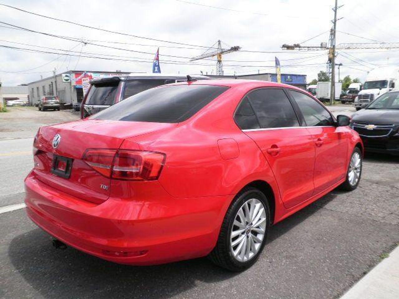 2015 Volkswagen Jetta Highline-3