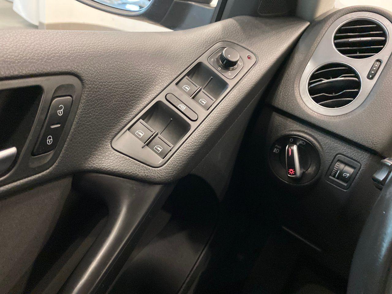 2015 Volkswagen Tiguan Trendline-3
