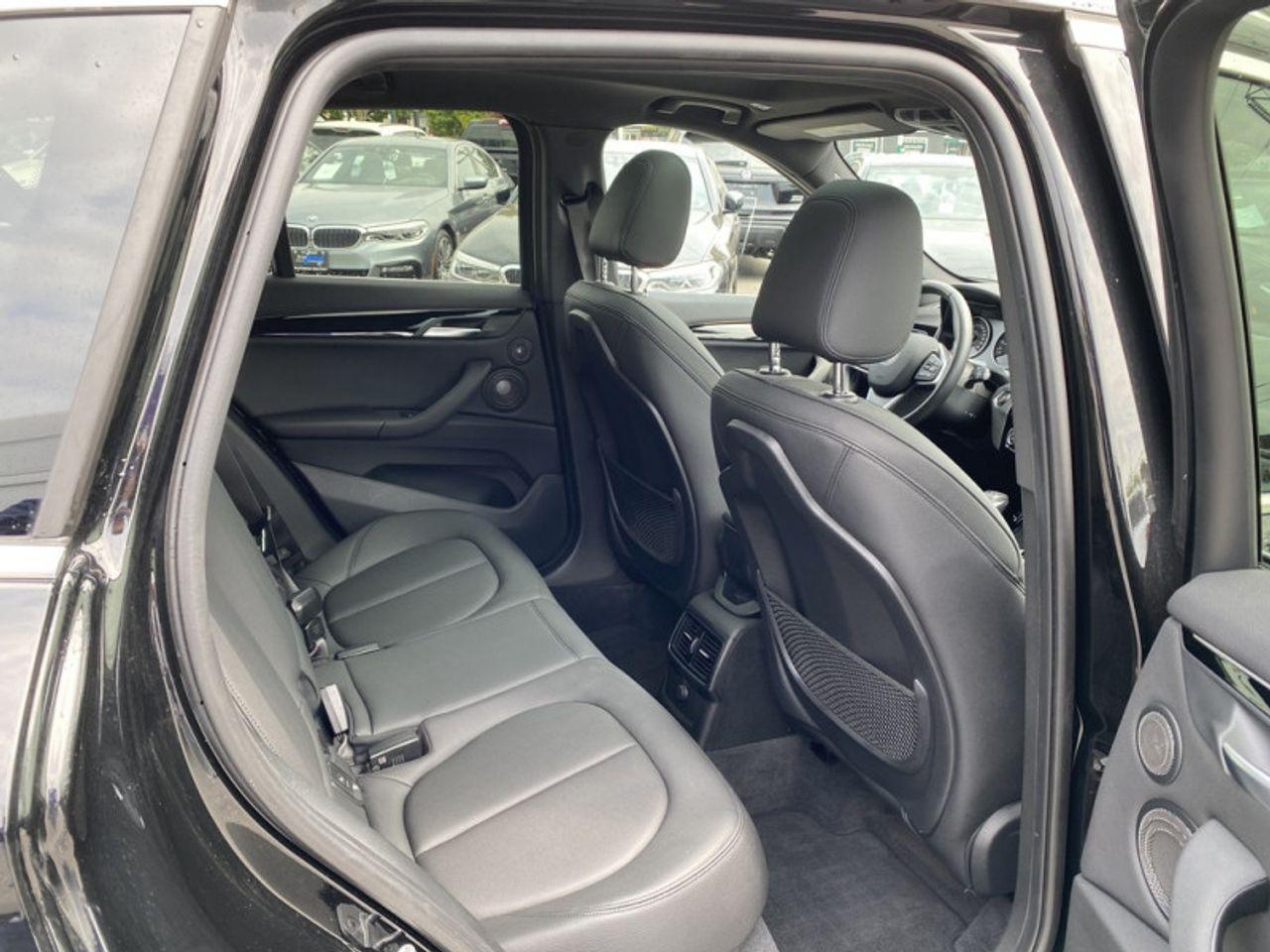 2016 BMW X1 Xdrive28i-4