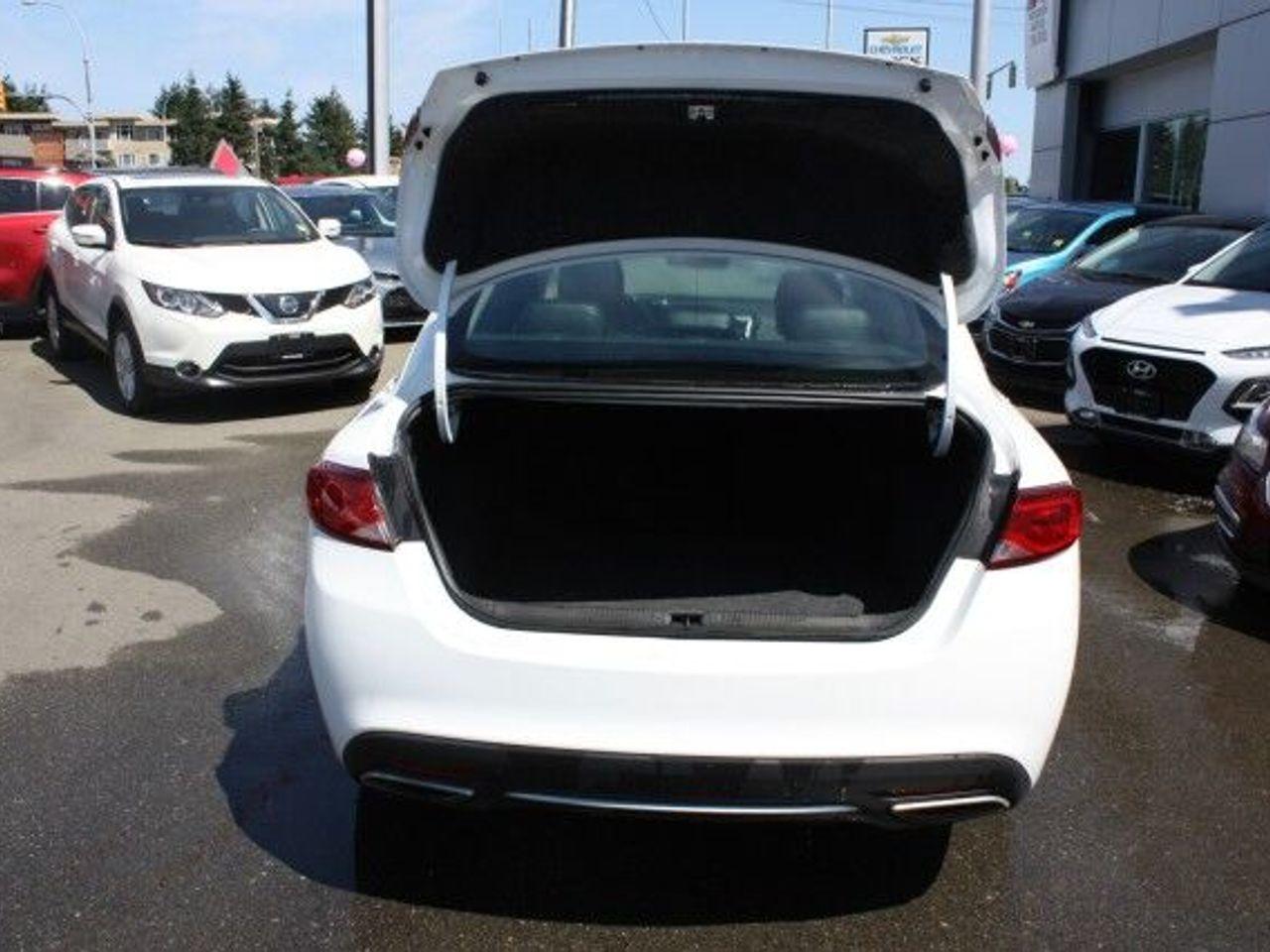 2016 Chrysler 200 C-4