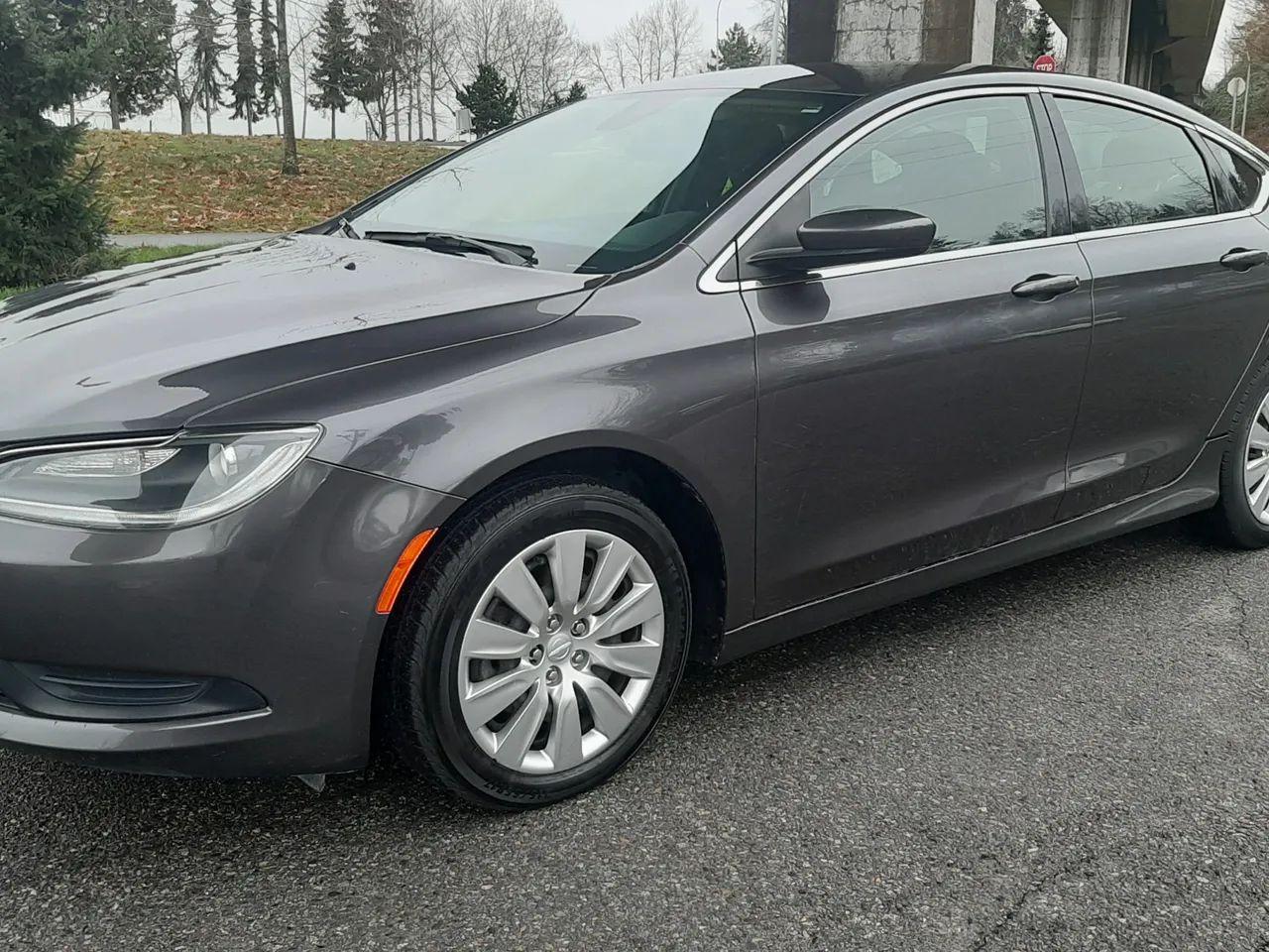 2016 Chrysler 200 LX-1