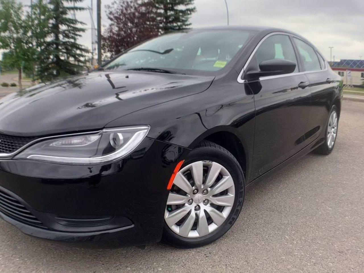 2016 Chrysler 200 LX-4