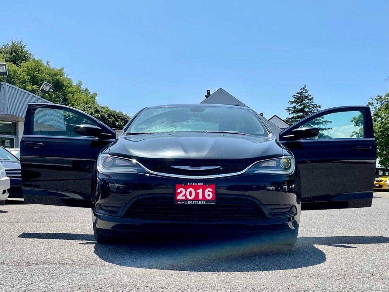 2016 Chrysler 200 LX-1