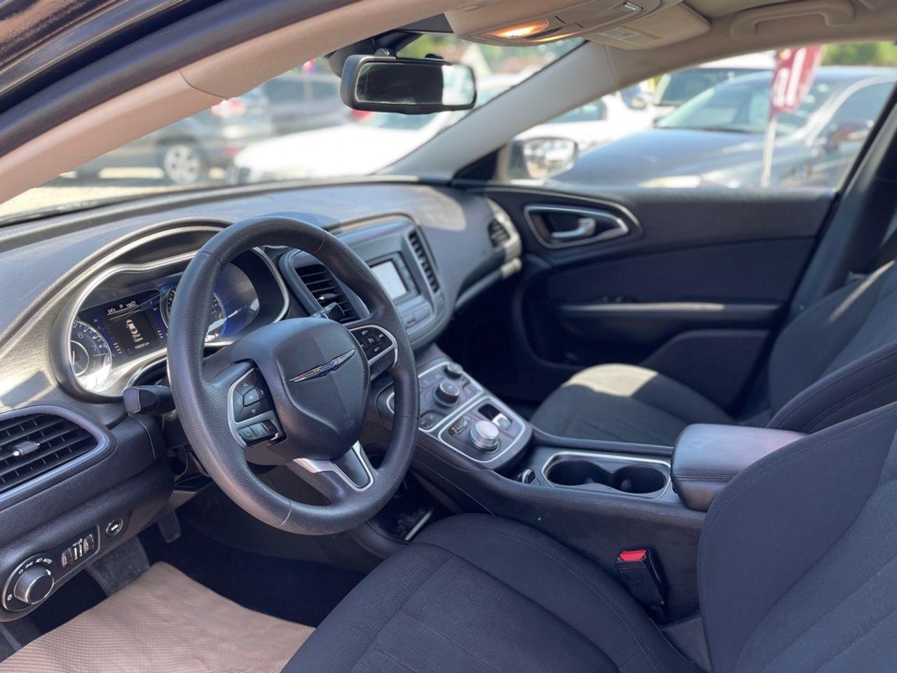 2016 Chrysler 200 LX-2