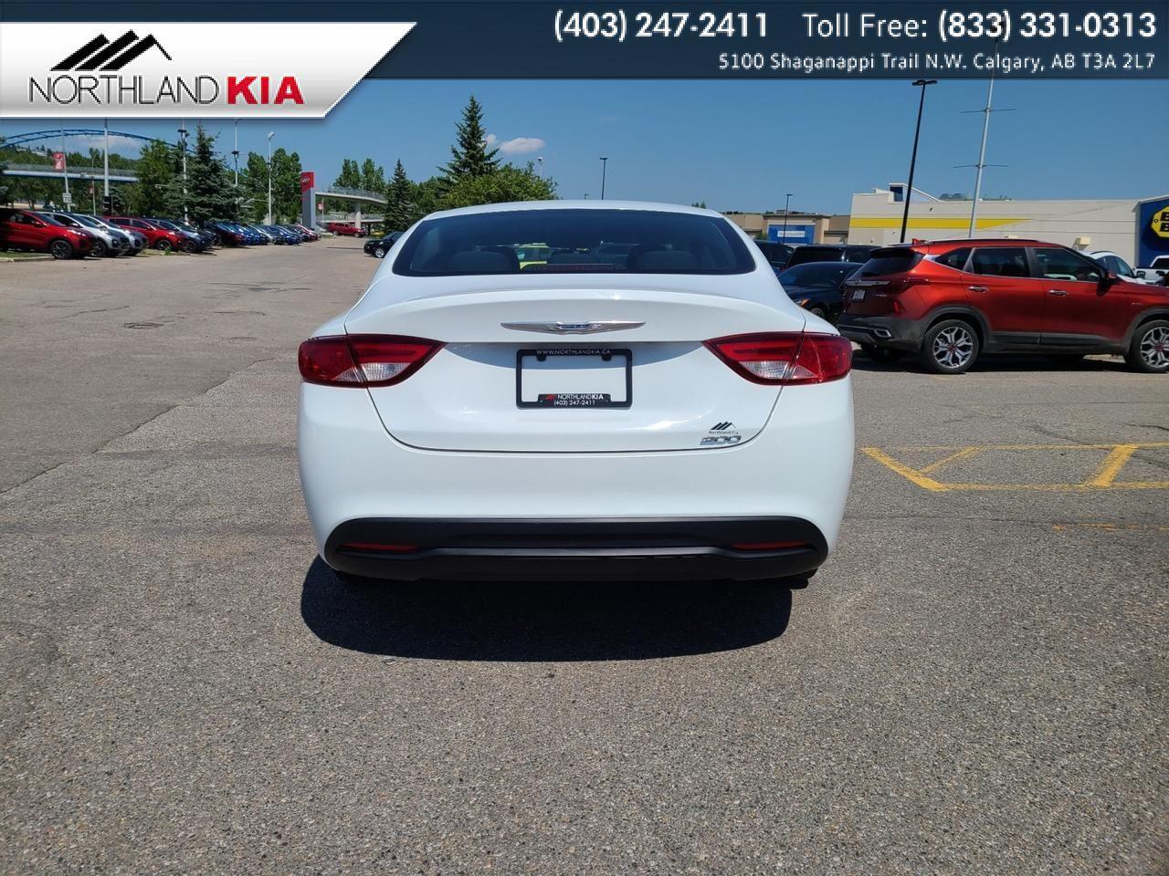 2016 Chrysler 200 LX-2