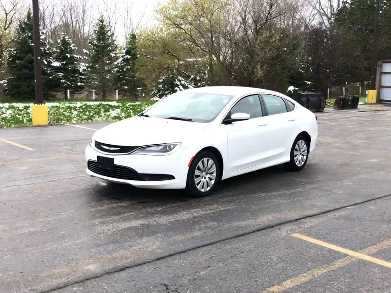 2016 Chrysler 200 LX-3