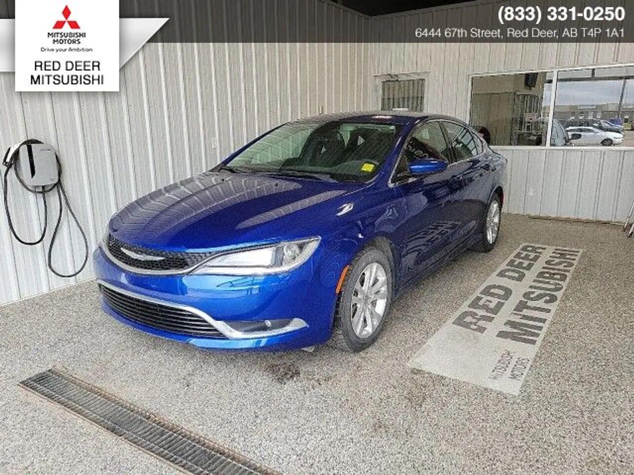 2016 Chrysler 200 Limited-0