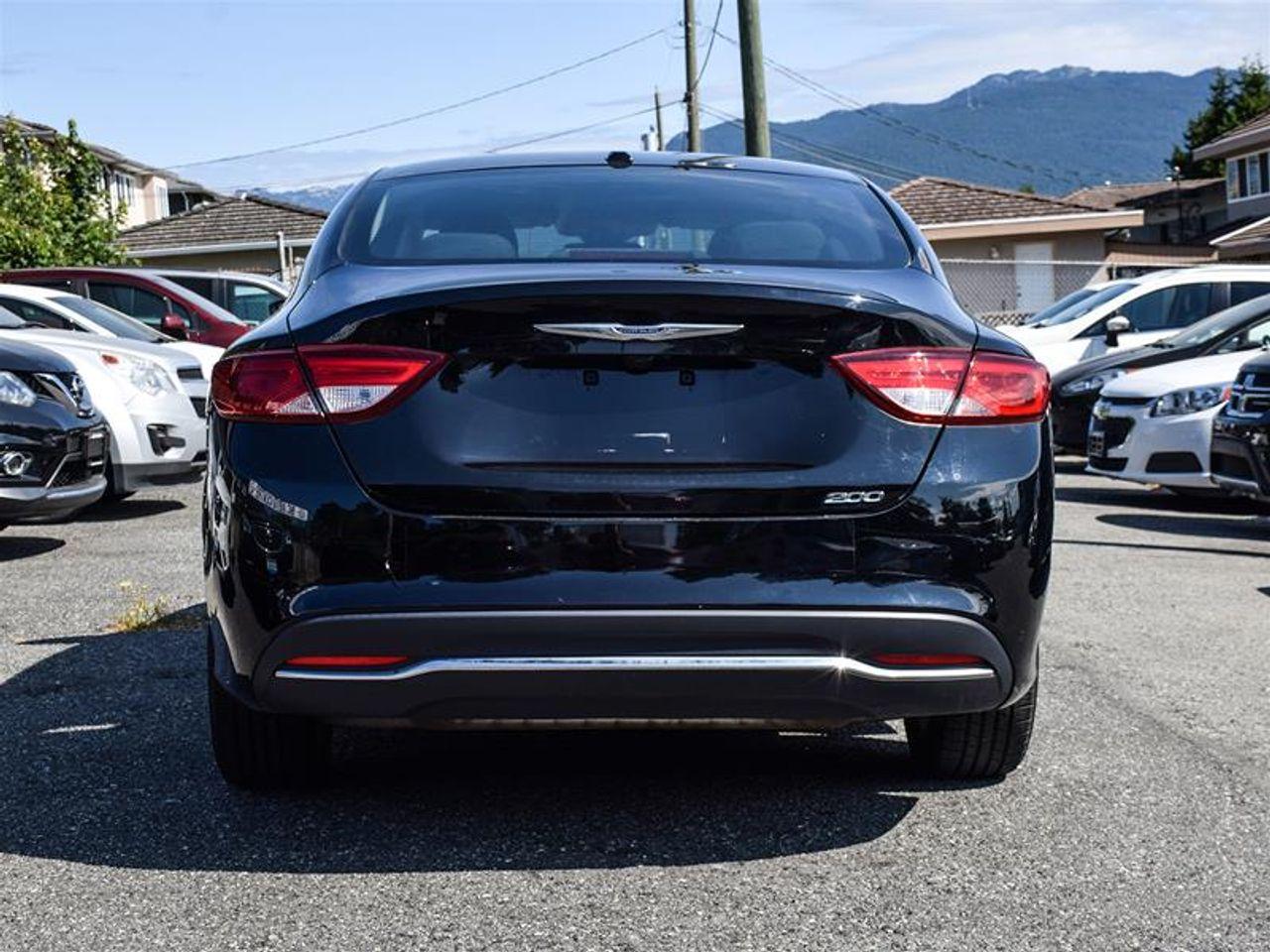2016 Chrysler 200 Alloy Wheels-4