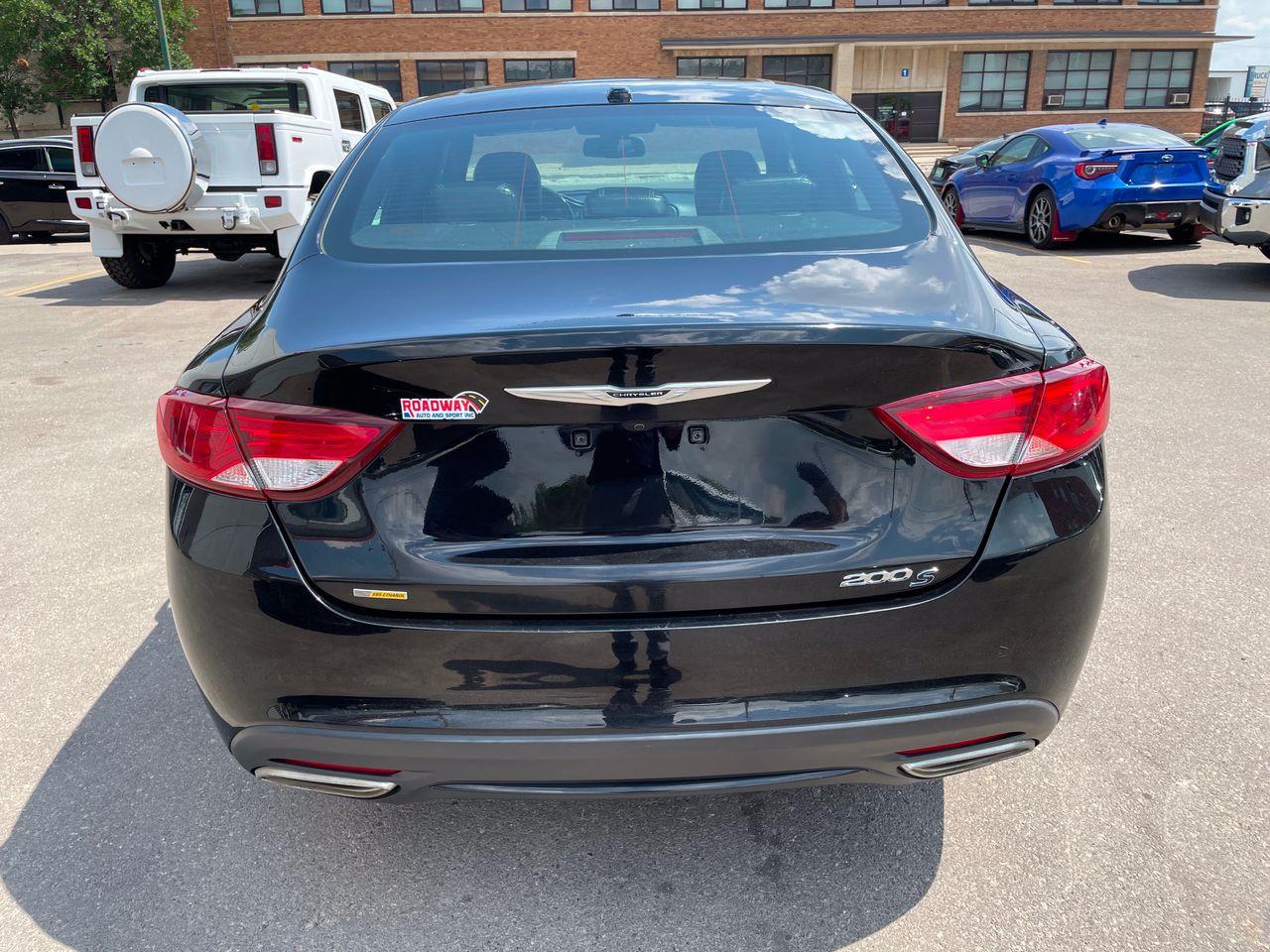 2016 Chrysler 200 S-3
