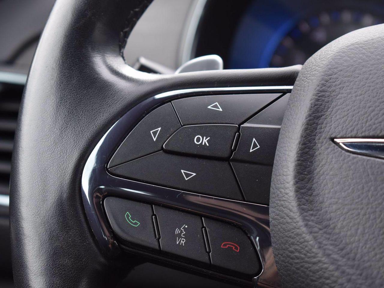 2016 Chrysler 200 S-4
