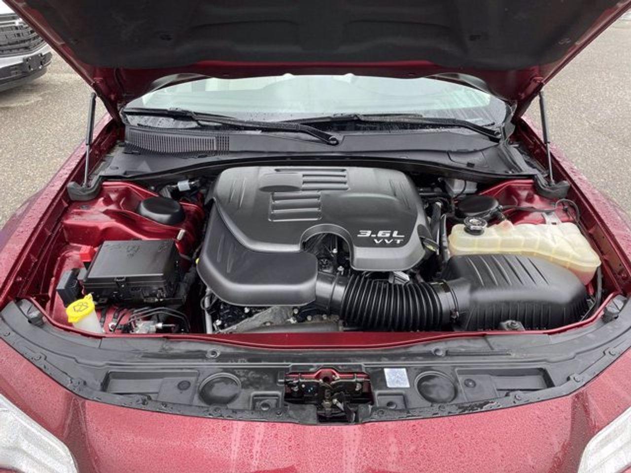 2016 Chrysler 300 C-2