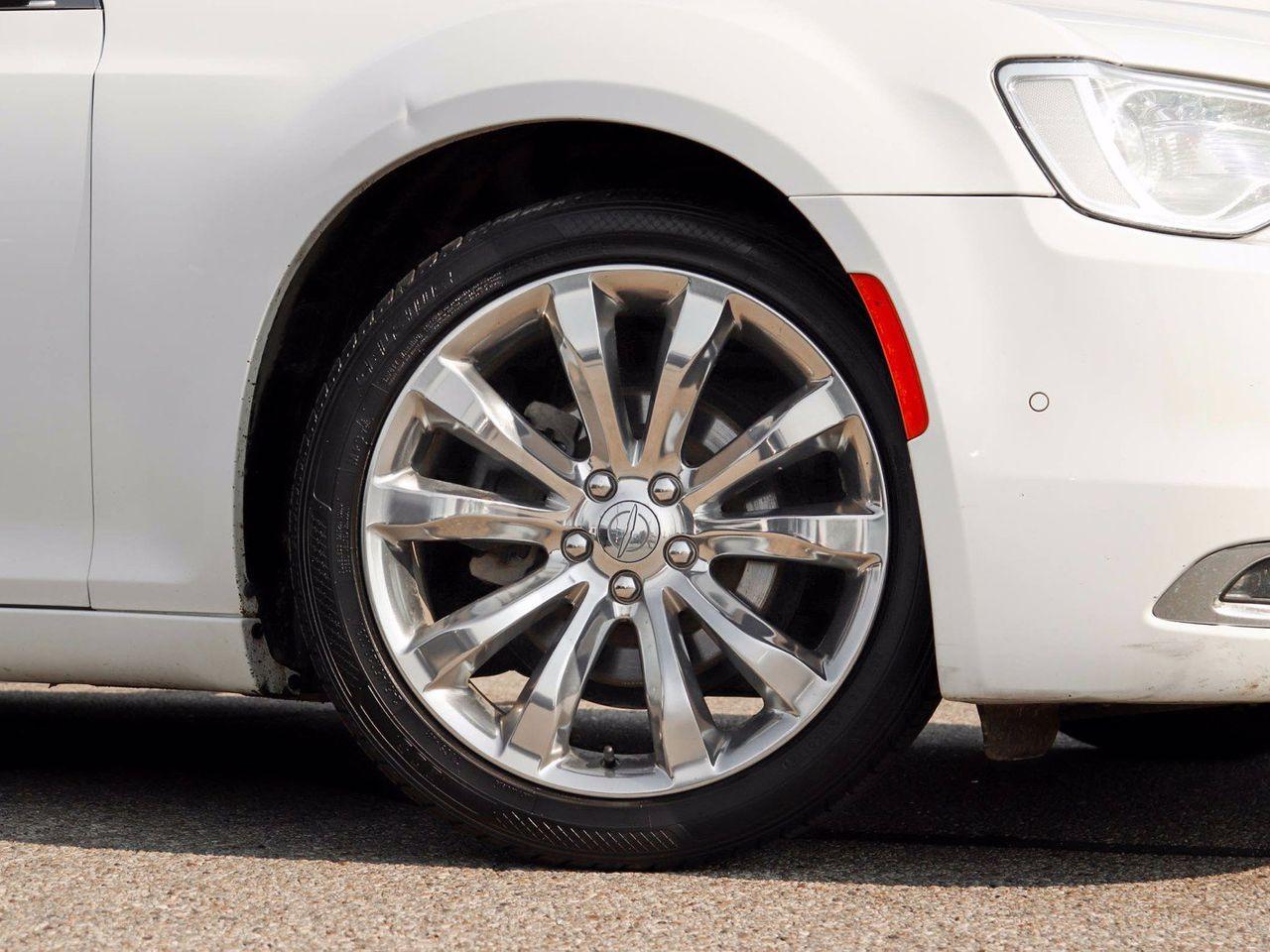 2016 Chrysler 300 C-3
