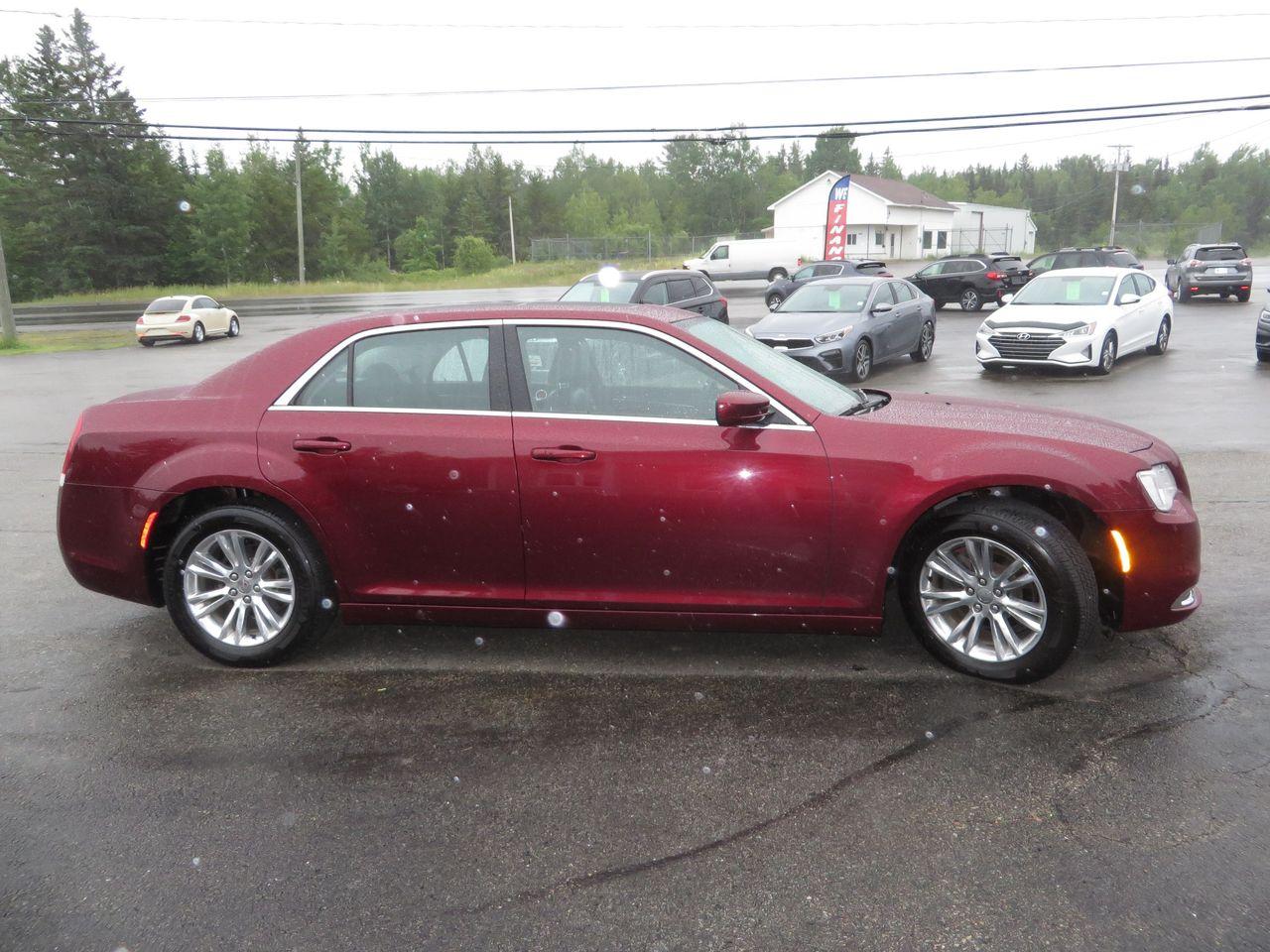 2016 Chrysler 300 Limited-3