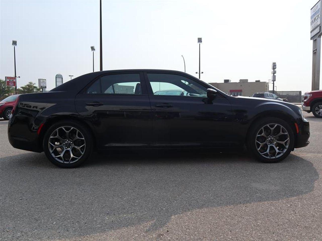 2016 Chrysler 300 S-3