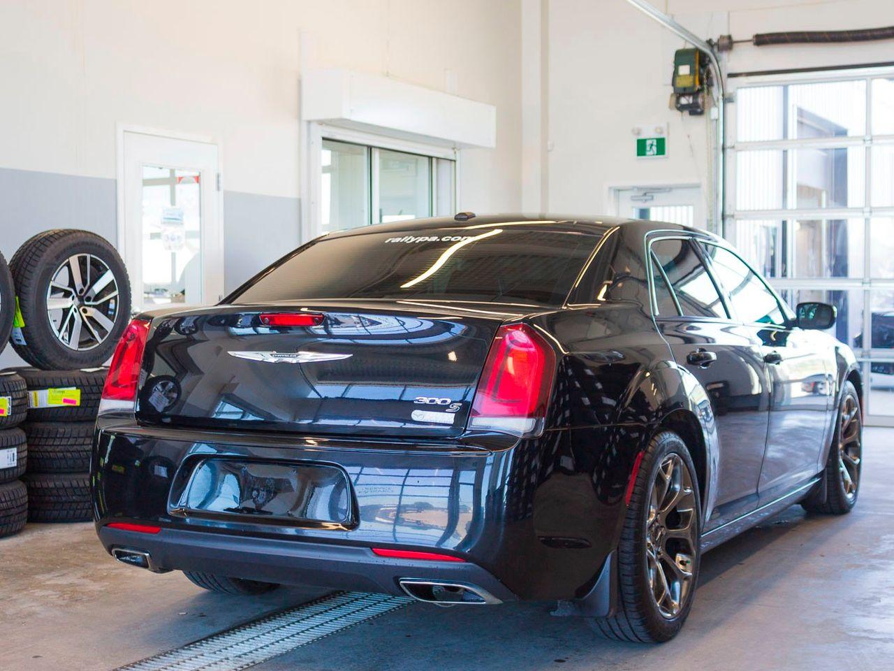 2016 Chrysler 300 S-3