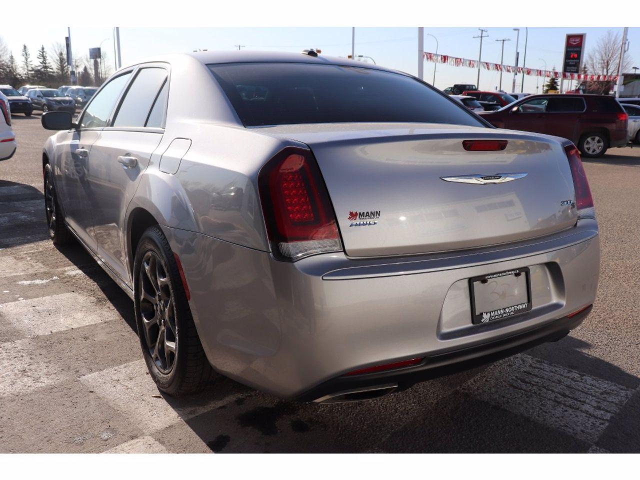 2016 Chrysler 300 S-4
