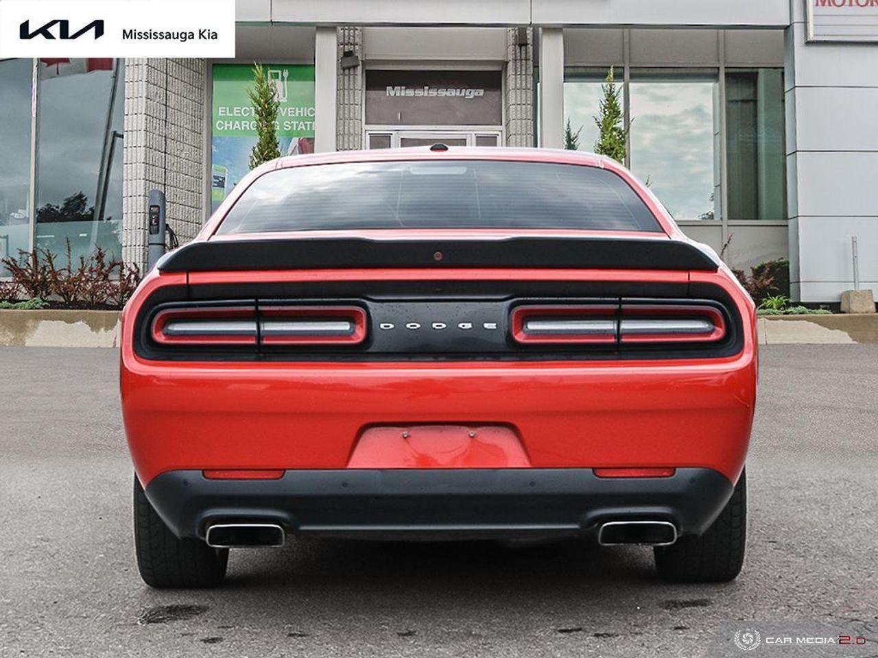 2016 Dodge Challenger R/T-4