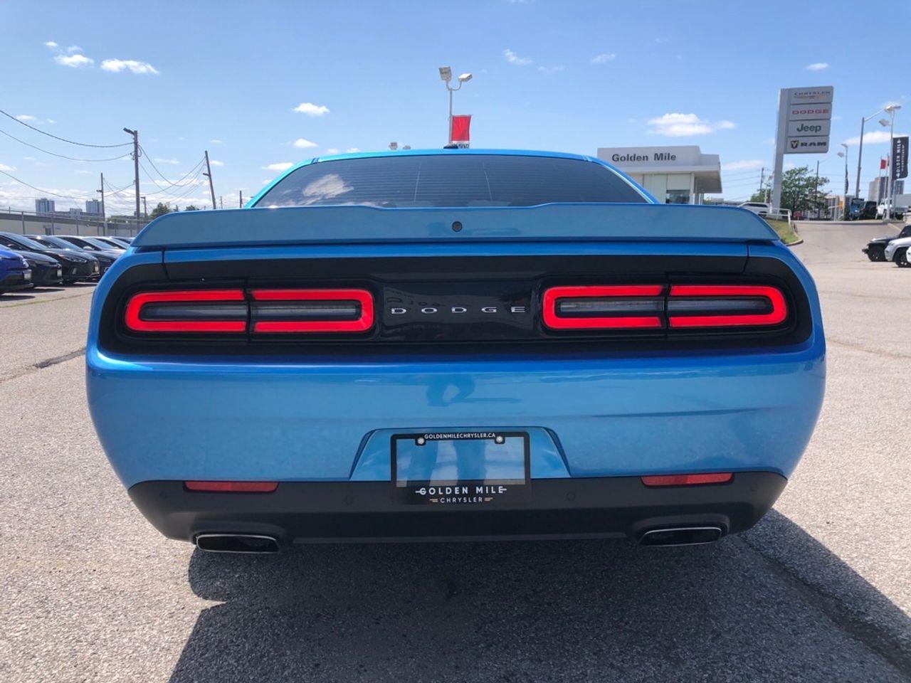 2016 Dodge Challenger SXT-3