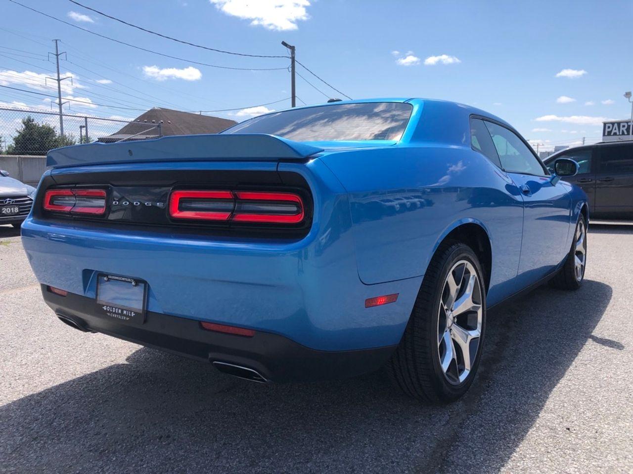2016 Dodge Challenger SXT-4