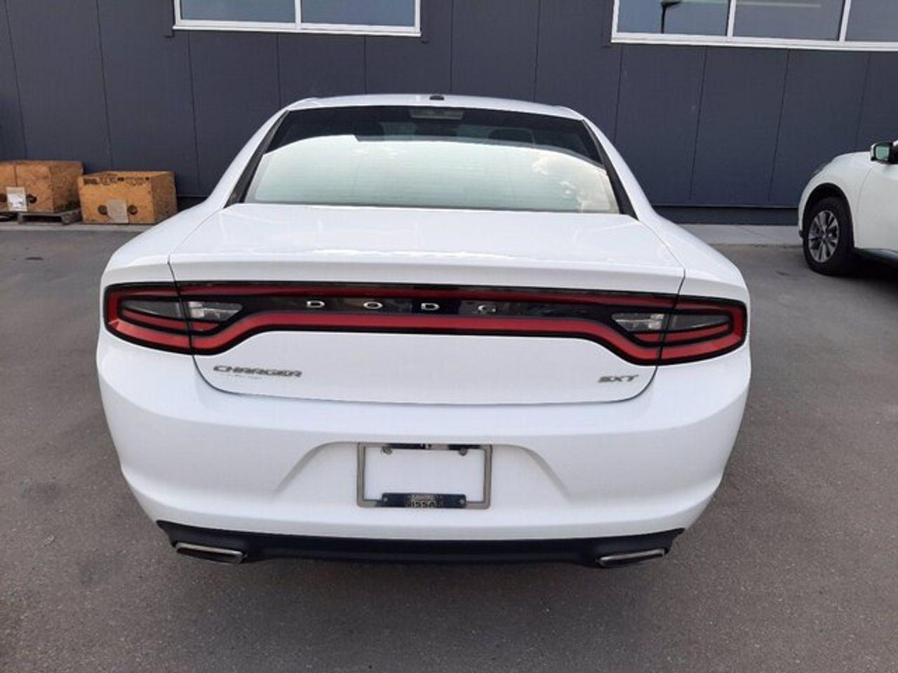 2016 Dodge Charger SXT-2