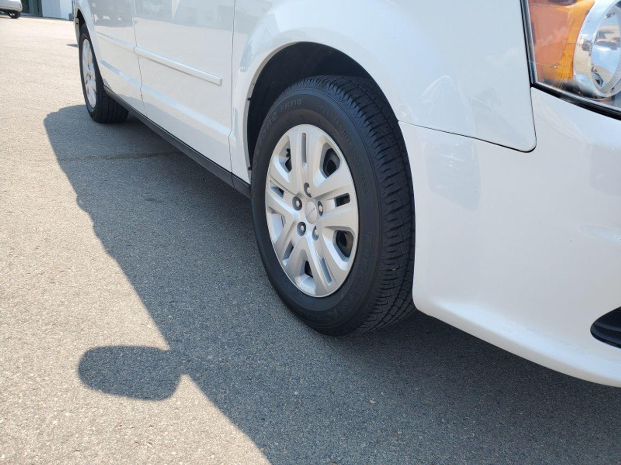 2016 Dodge Grand Caravan SE-3