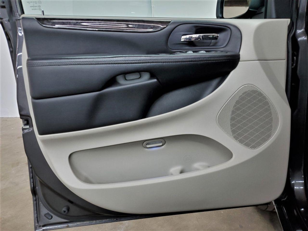 2016 Dodge Grand Caravan SE-3