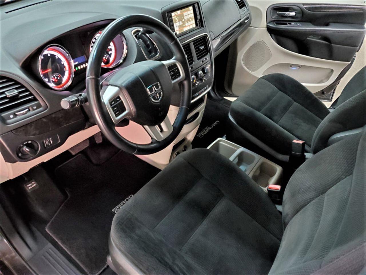 2016 Dodge Grand Caravan SE-4