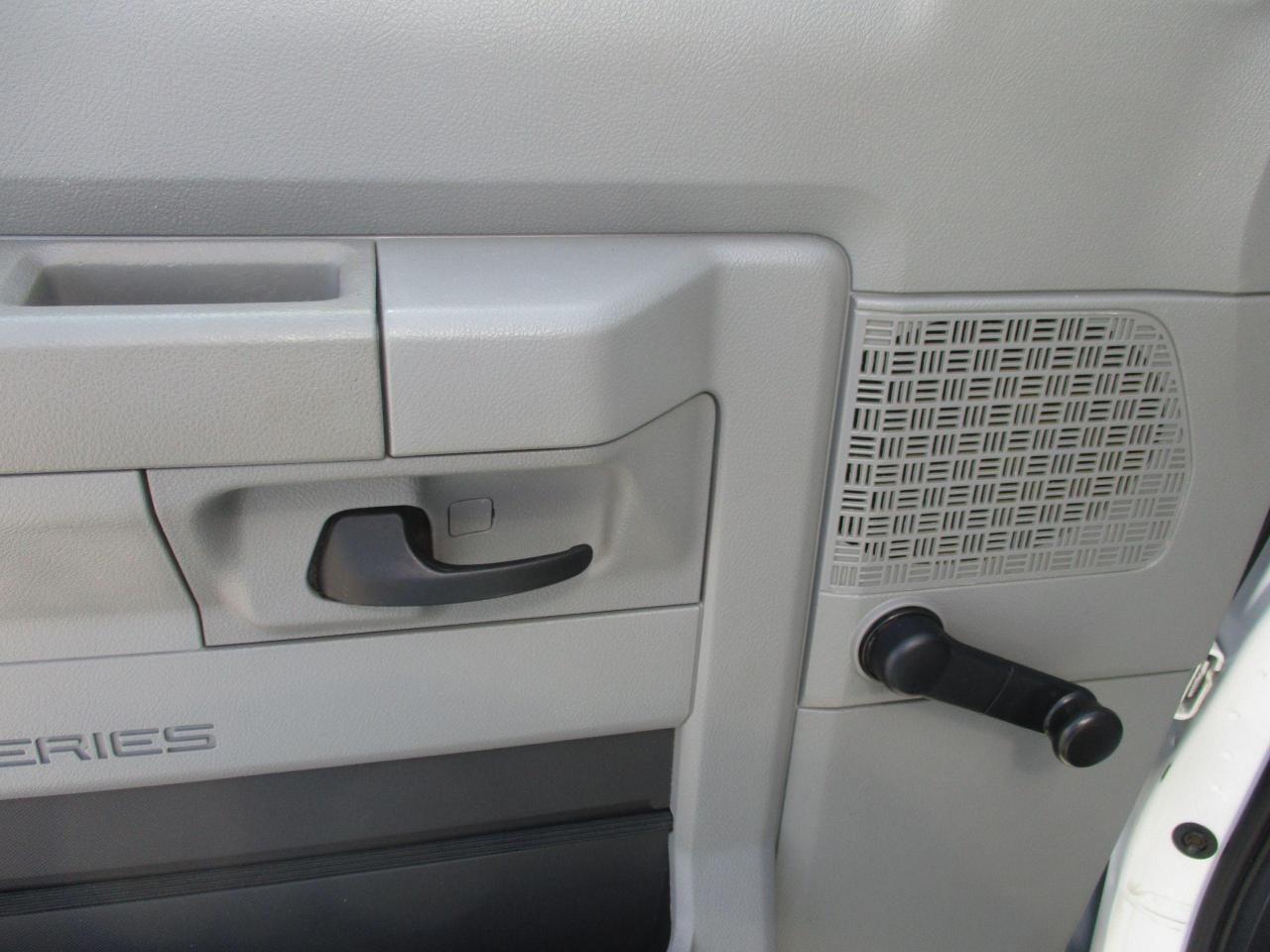 2016 Ford Econoline -3
