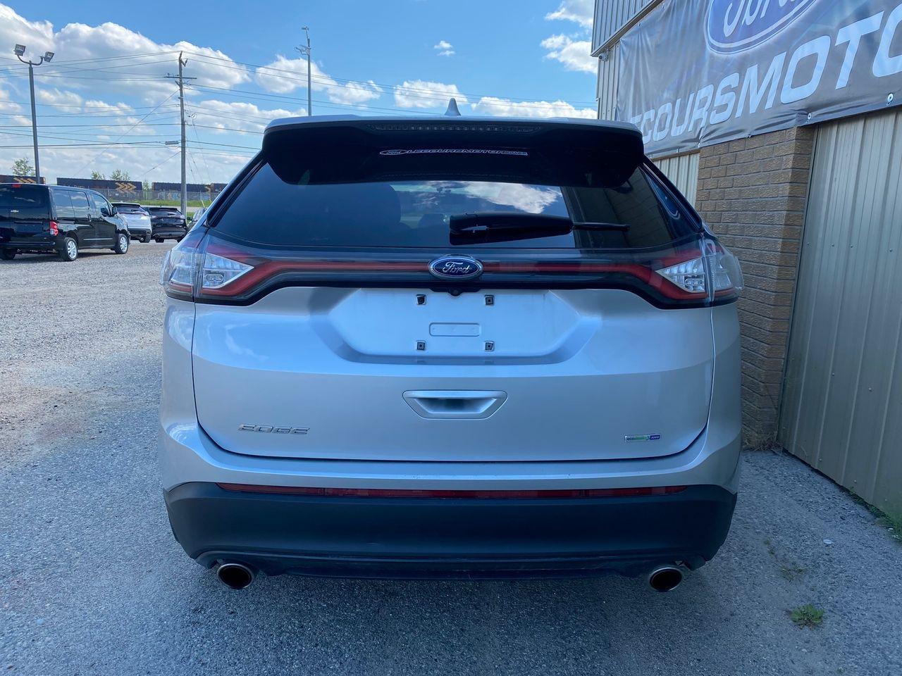 2016 Ford Edge SE-3