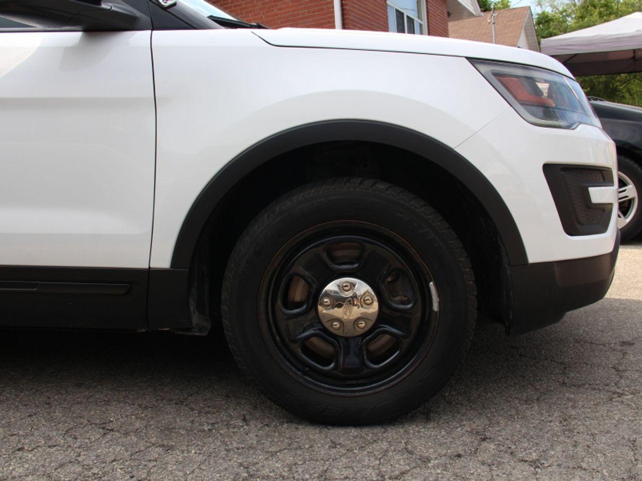 2016 Ford Explorer -3