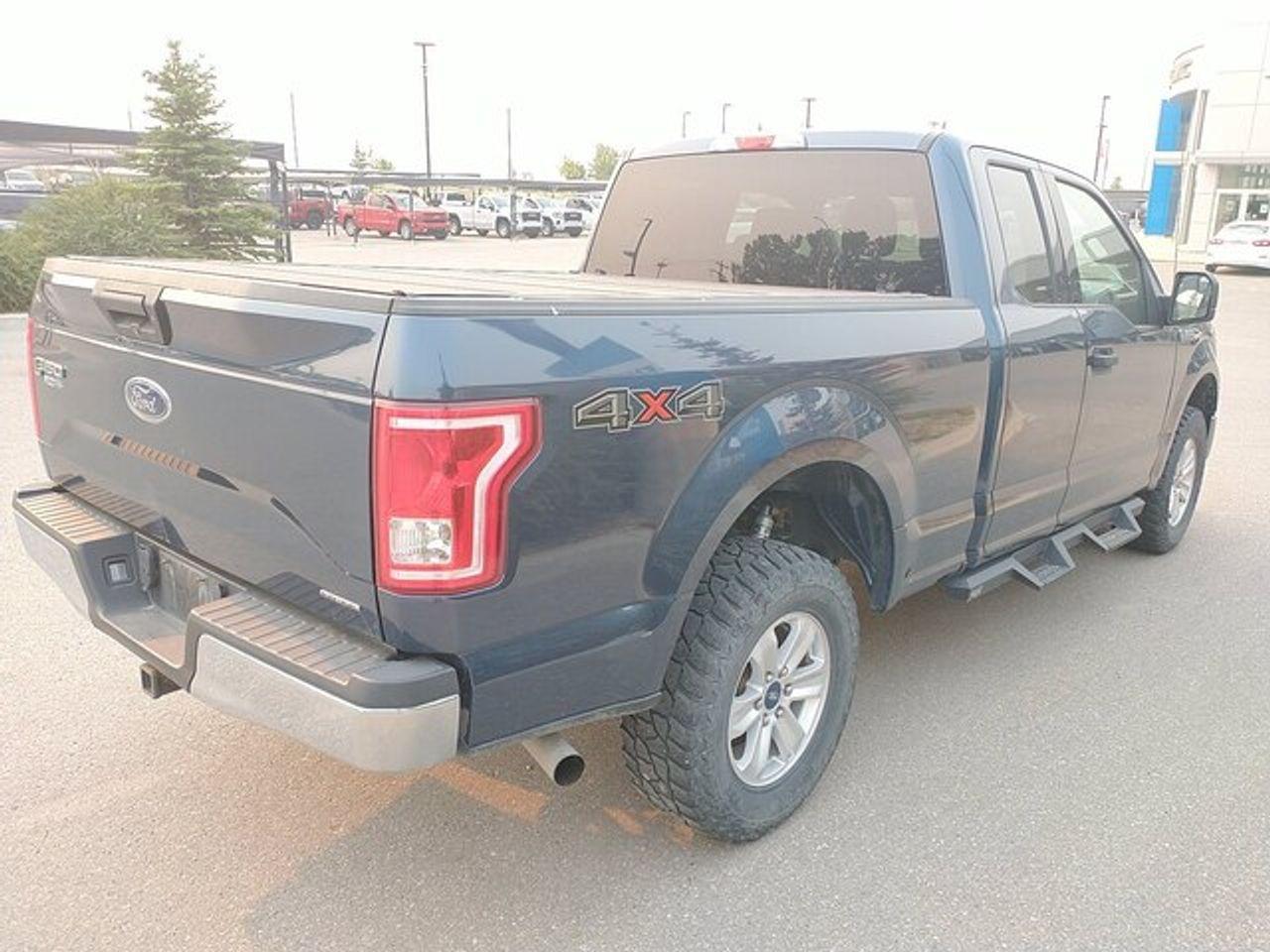 2016 Ford F-150 V8 XLT FX4-2